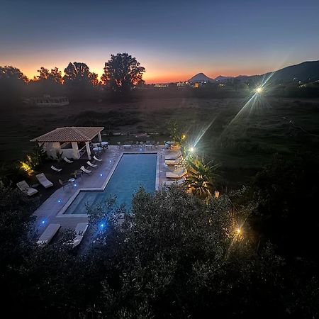 圣乔治斯Kapetanios Luxury公寓式酒店 外观 照片