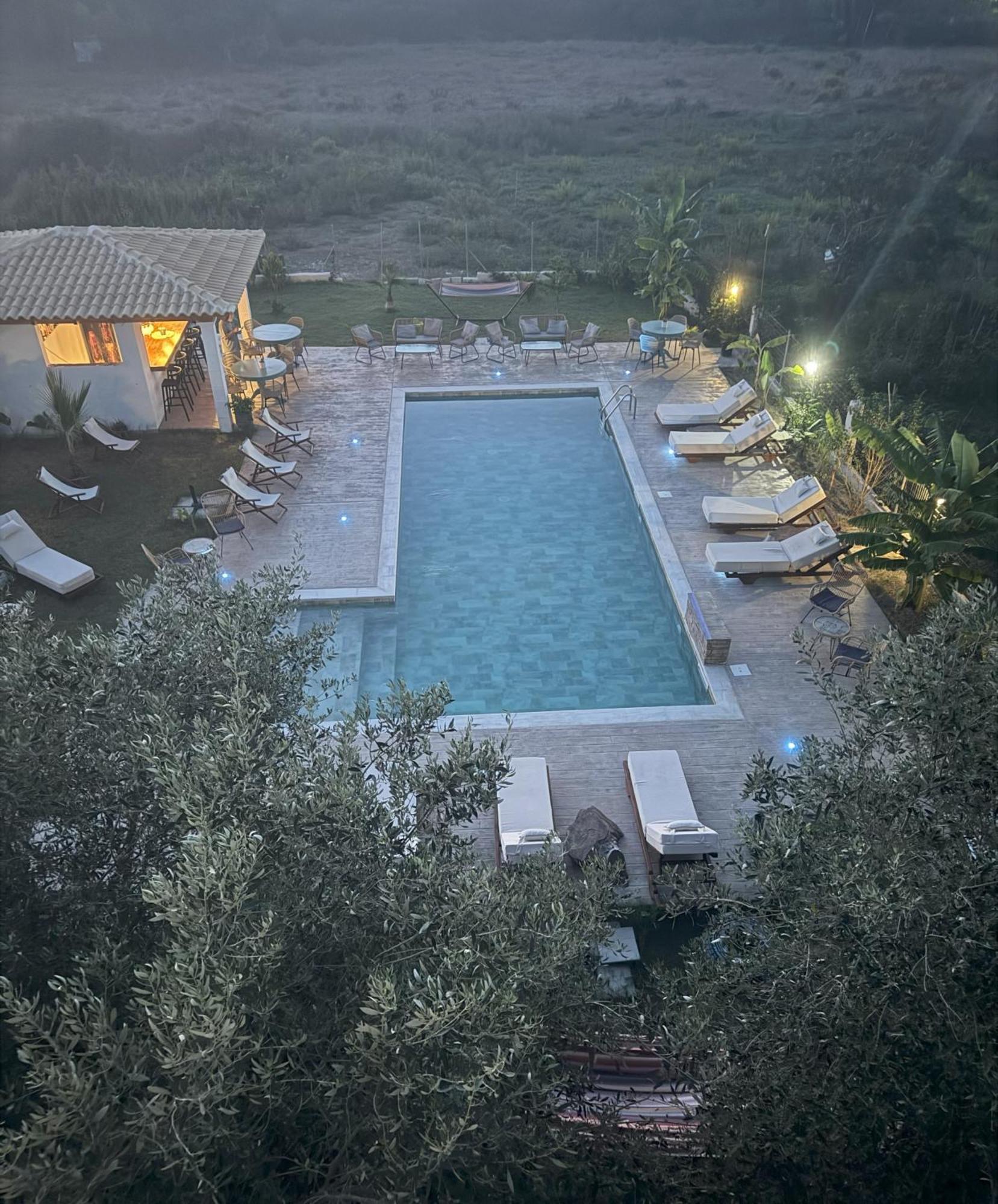 圣乔治斯Kapetanios Luxury公寓式酒店 外观 照片